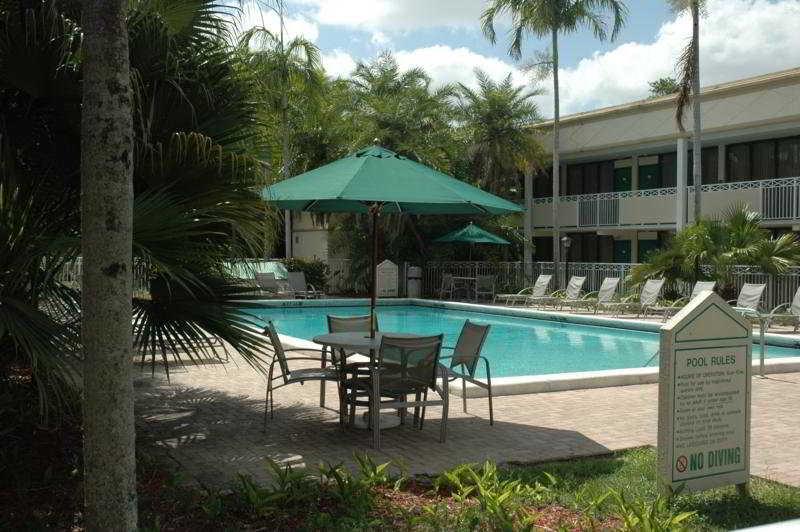 Sawgrass Inn & Conference Center プランテーション エクステリア 写真
