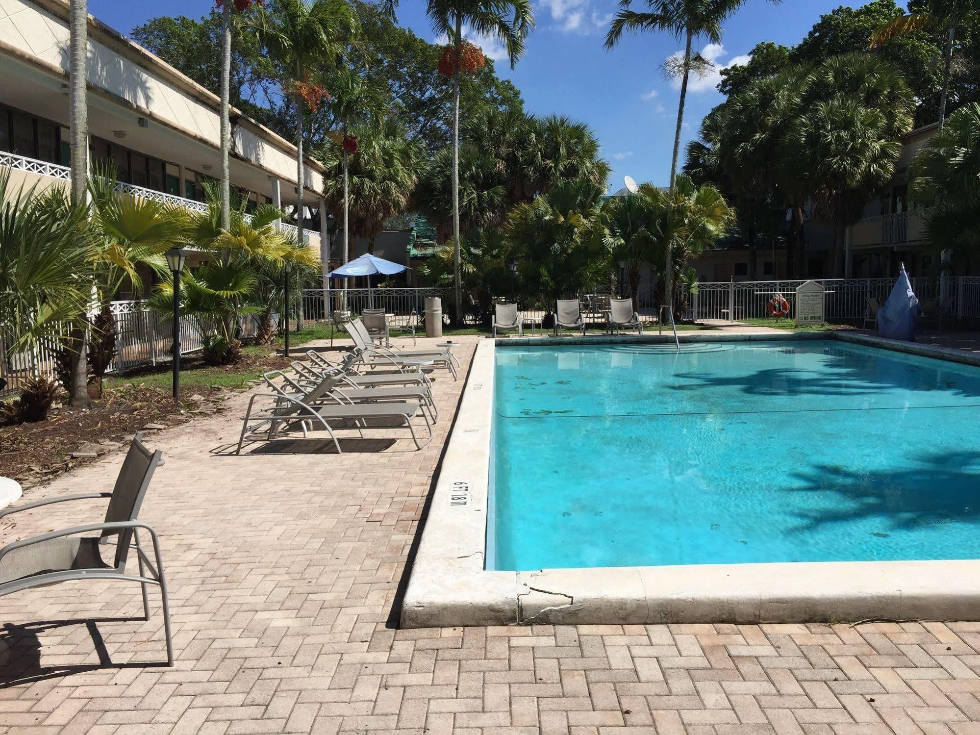 Sawgrass Inn & Conference Center プランテーション エクステリア 写真