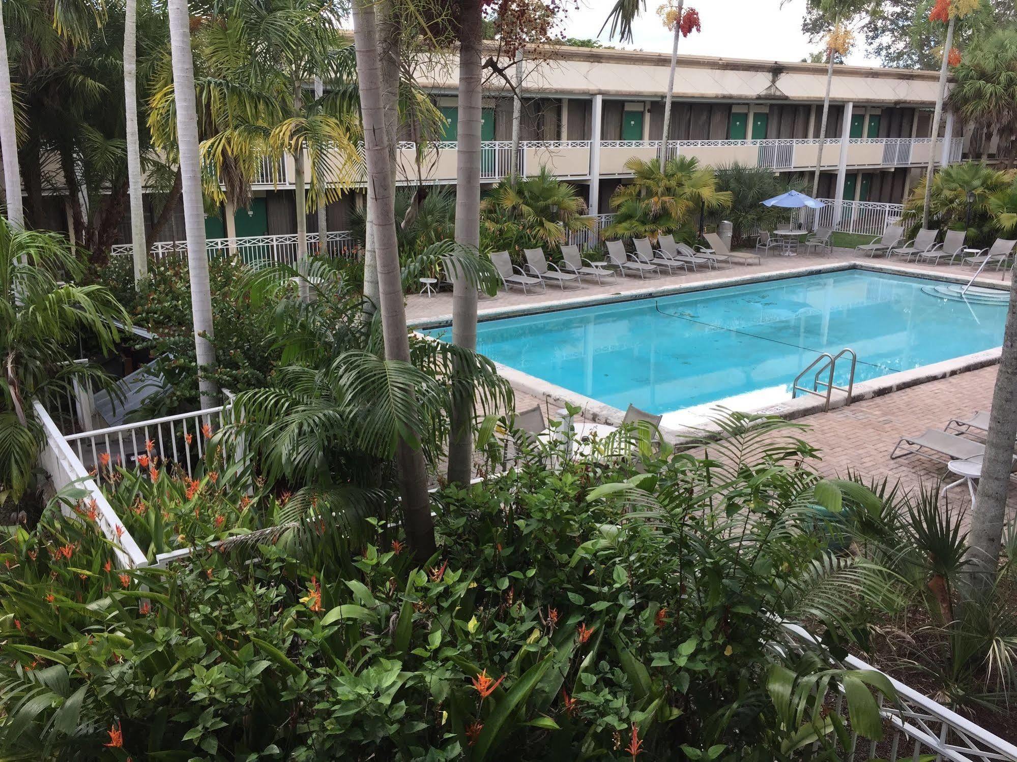 Sawgrass Inn & Conference Center プランテーション エクステリア 写真
